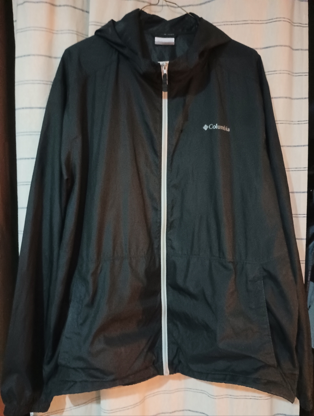 Columbia Wind breakers